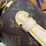 Louis Vuitton Pochette Metis M44875 Brown